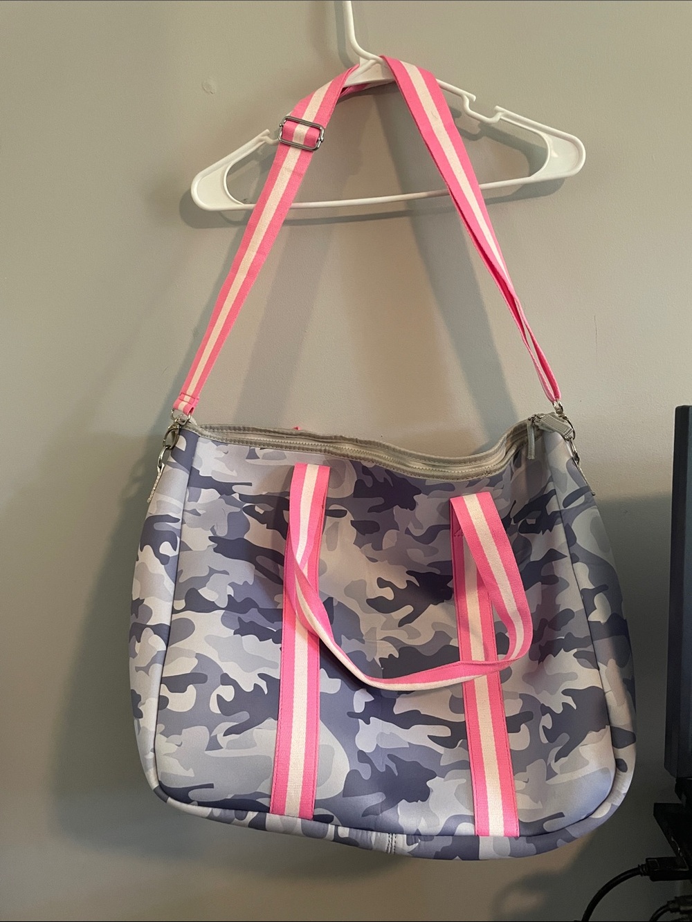 HAUTE SHORE Gray Camo Tote with Pink Striped Straps